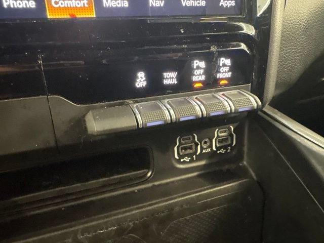 Used 2023 RAM 1500 Laramie AWD/4WD image 34