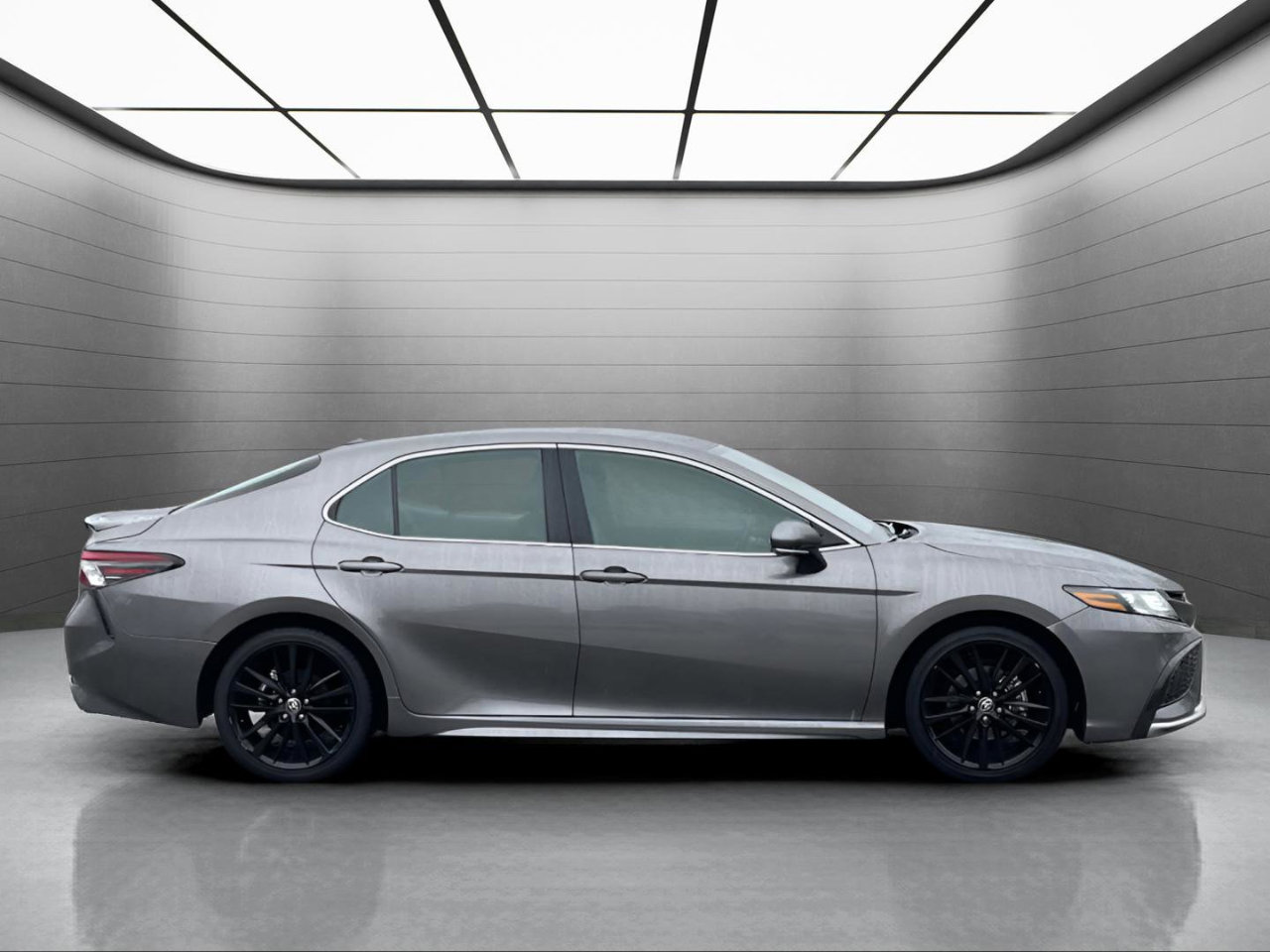 Used 2024 Toyota Camry XSE image 7