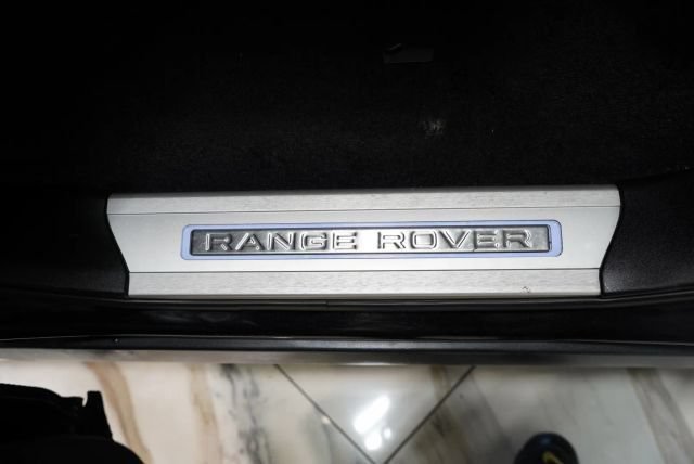 Used 2020 Land Rover Range Rover Long Wheelbase HSE AWD/4WD image 45