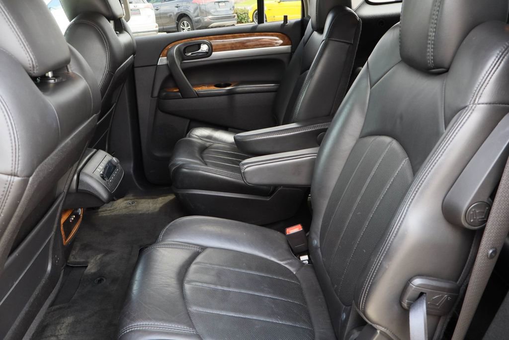 Used 2009 Buick Enclave CXL w/ Entertainment Package #2 image 23