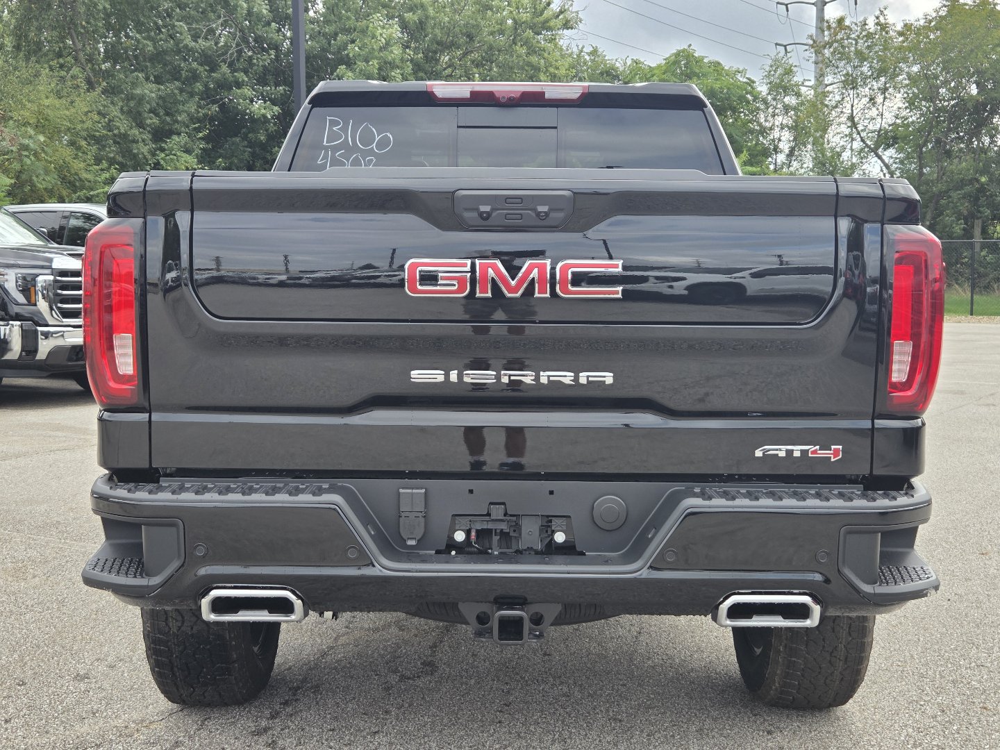 New 2026 GMC Sierra 1500 AT4 w/ AT4 Premium Package AWD/4WD image 18