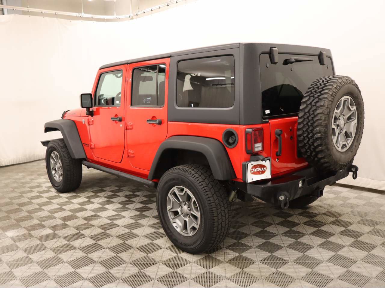 Used 2016 Jeep Wrangler Unlimited Rubicon w/ Connectivity Group image 3