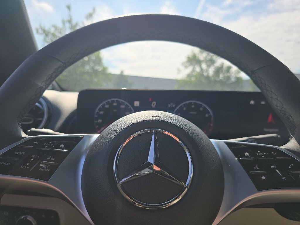 New 2026 Mercedes-Benz GLB 250 4MATIC image 28