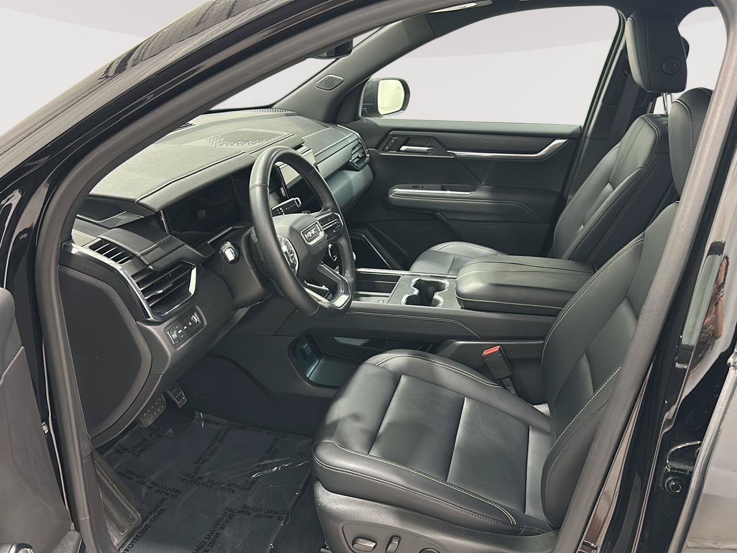 Used 2025 GMC Acadia Elevation w/ Elevation Premium Package AWD/4WD image 18