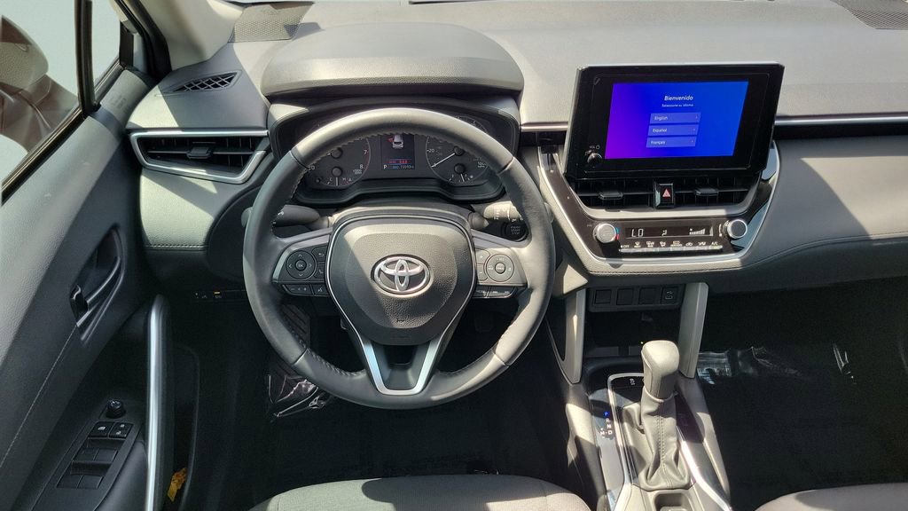 Certified 2024 Toyota Corolla Cross LE FWD image 11