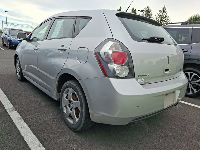Used 2009 Pontiac Vibe w/ Preferred Package FWD image 4