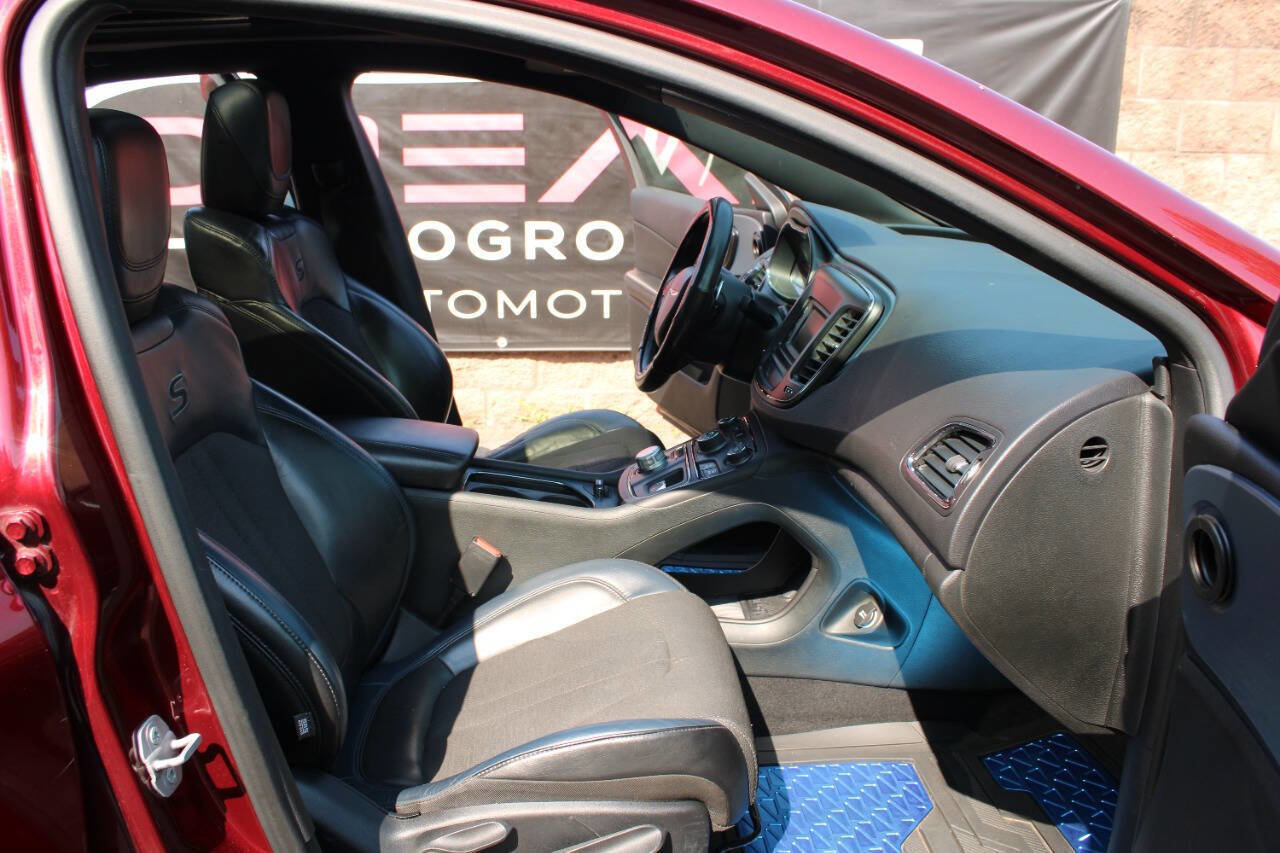 Used 2015 Chrysler 200 S w/ Comfort Group image 7