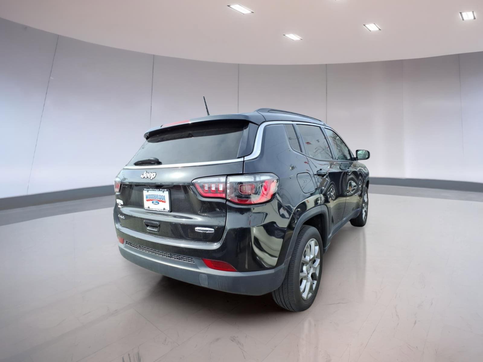 Used 2022 Jeep Compass Latitude AWD/4WD image 4