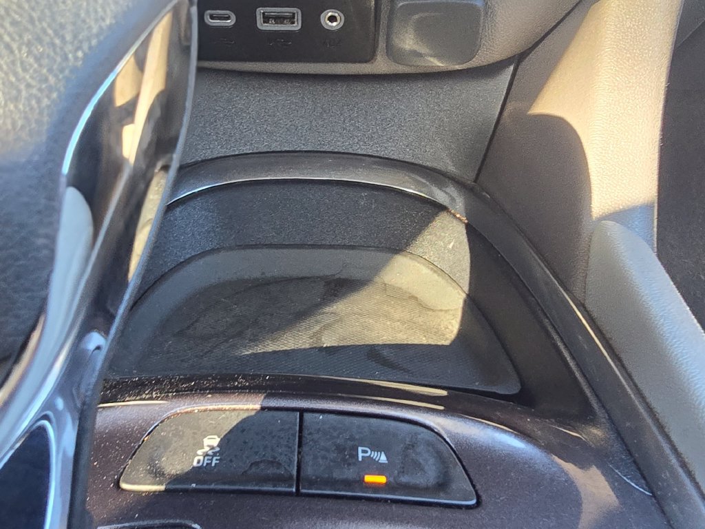 Used 2025 Chevrolet Malibu LT FWD image 32
