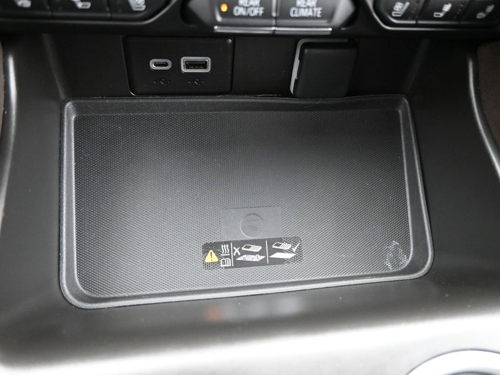 Certified 2023 GMC Yukon SLT image 18