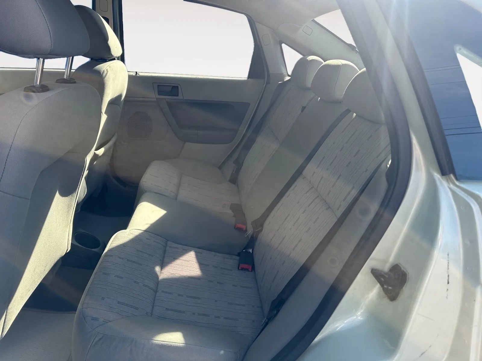 Used 2011 Ford Focus SE image 13