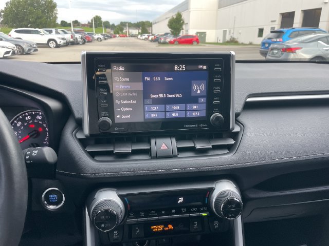 Used 2021 Toyota RAV4 XLE w/ Convenience Package AWD/4WD image 13
