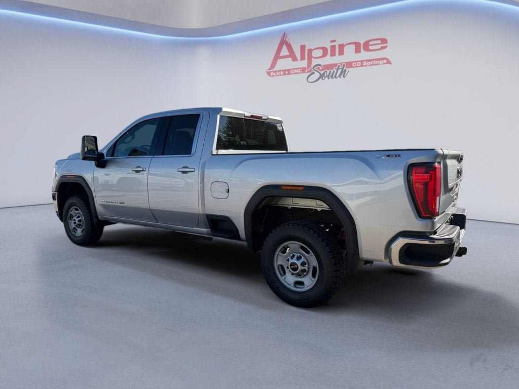 Used 2022 GMC Sierra 2500 SLE w/ X31 Off-Road Package AWD/4WD image 3