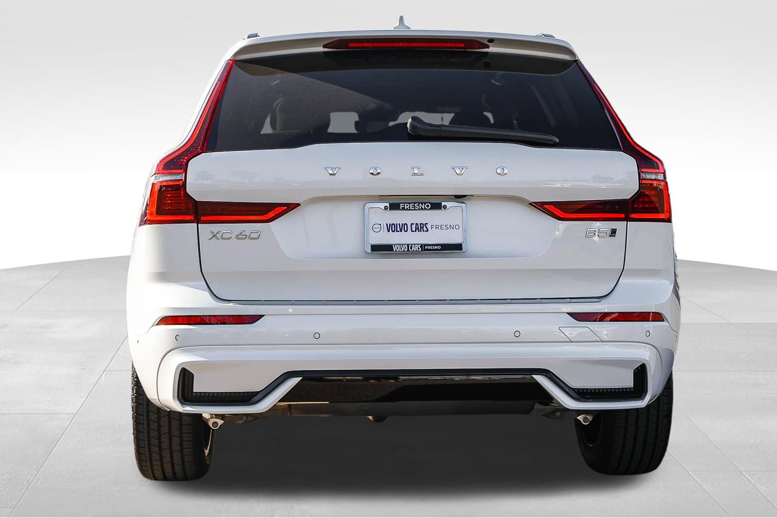 New 2026 Volvo XC60 B5 Plus w/ Climate Package AWD/4WD image 6