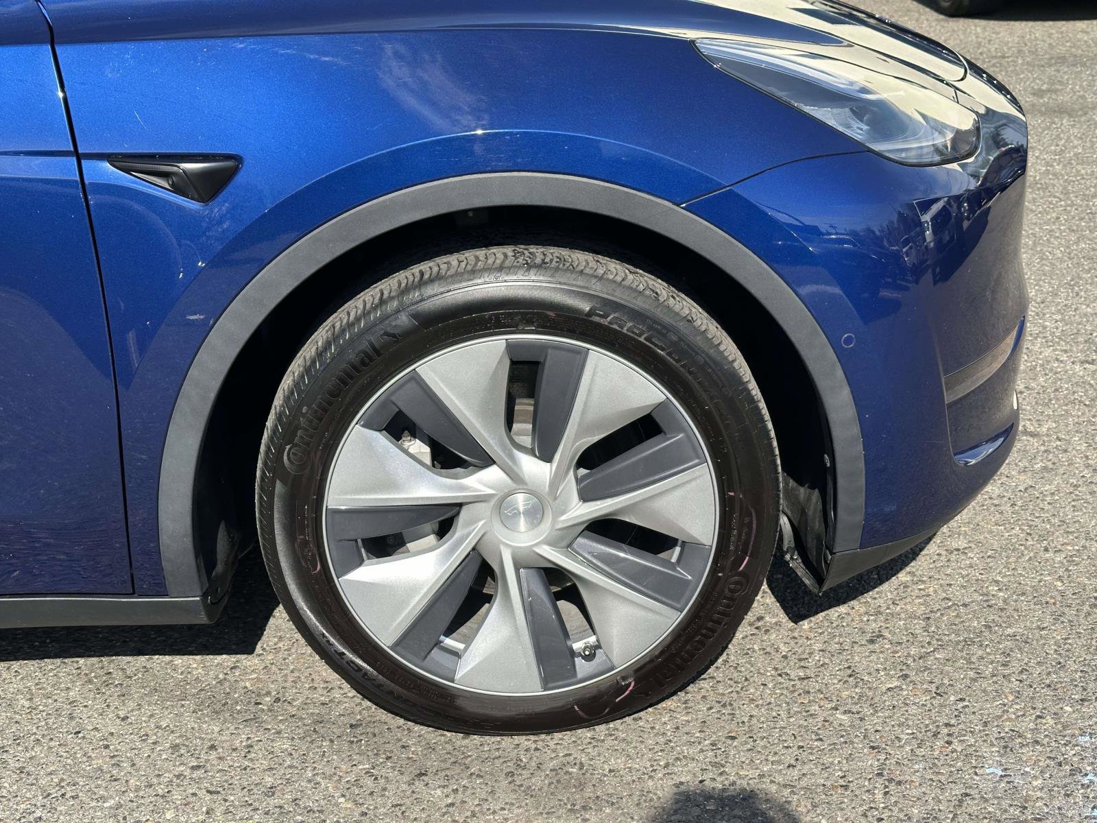 Used 2021 Tesla Model Y Long Range AWD/4WD image 10