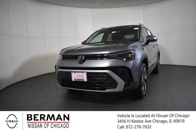 Used 2025 Volkswagen Taos SE AWD/4WD image 1