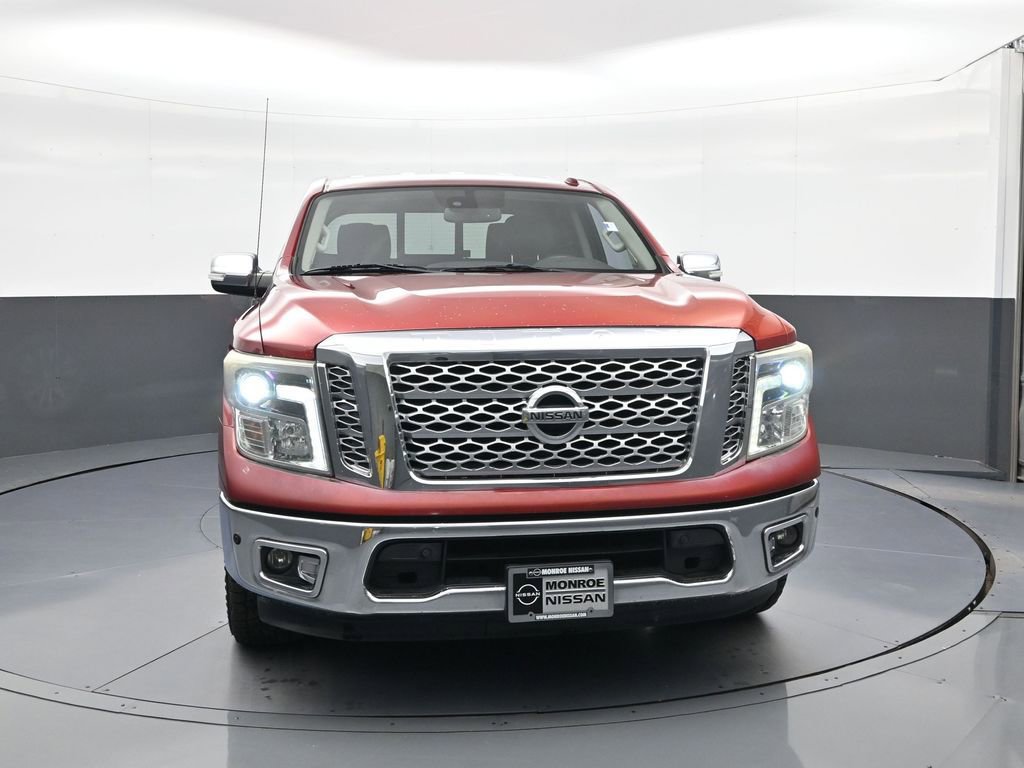 Used 2017 Nissan Titan SL RWD image 2