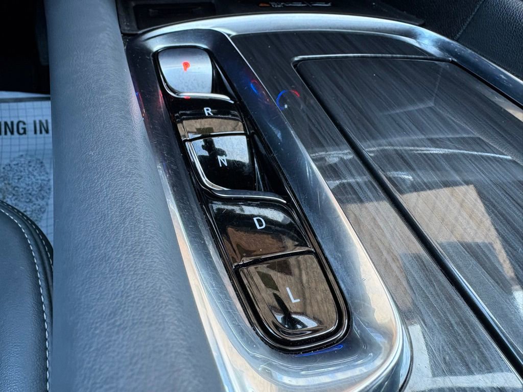 Used 2024 Buick Enclave Premium image 42