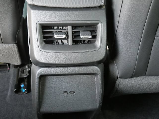 Used 2024 Chevrolet Equinox EV RS AWD/4WD image 15