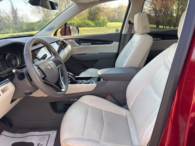 Used 2022 Cadillac XT6 Premium Luxury image 18