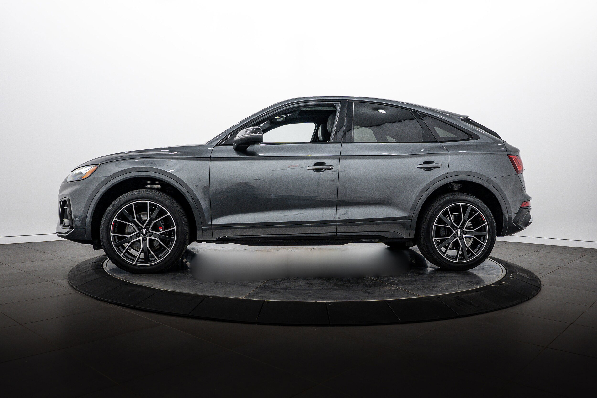Certified 2023 Audi SQ5 Premium Plus w/ Premium Plus Package AWD/4WD image 7