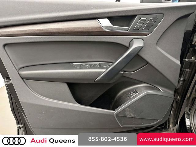 Used 2023 Audi Q5 2.0T Premium w/ Convenience Package image 17