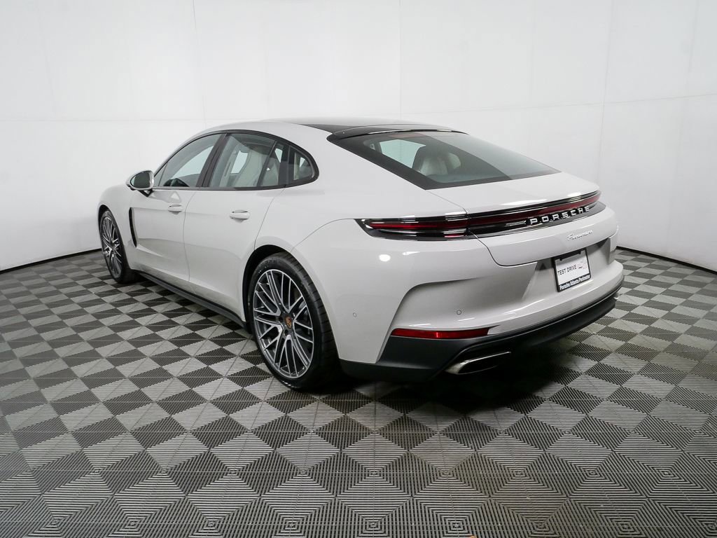 New 2026 Porsche Panamera image 3
