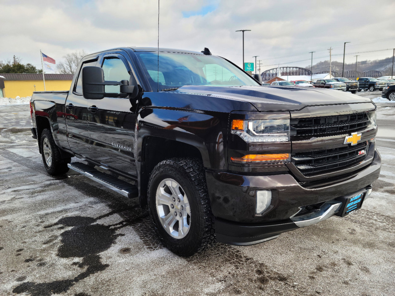 Used 2018 Chevrolet Silverado 1500 LT w/ All Star Edition image 3