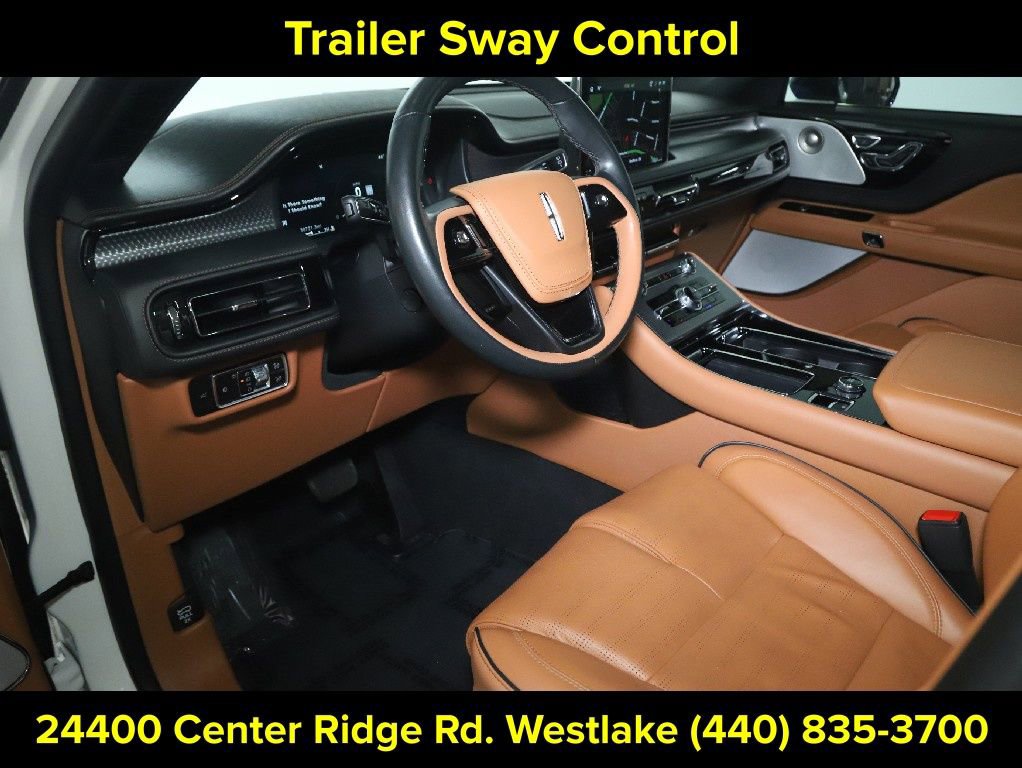 Certified 2023 Lincoln Aviator Black Label w/ Class IV Trailer Tow Package AWD/4WD image 19