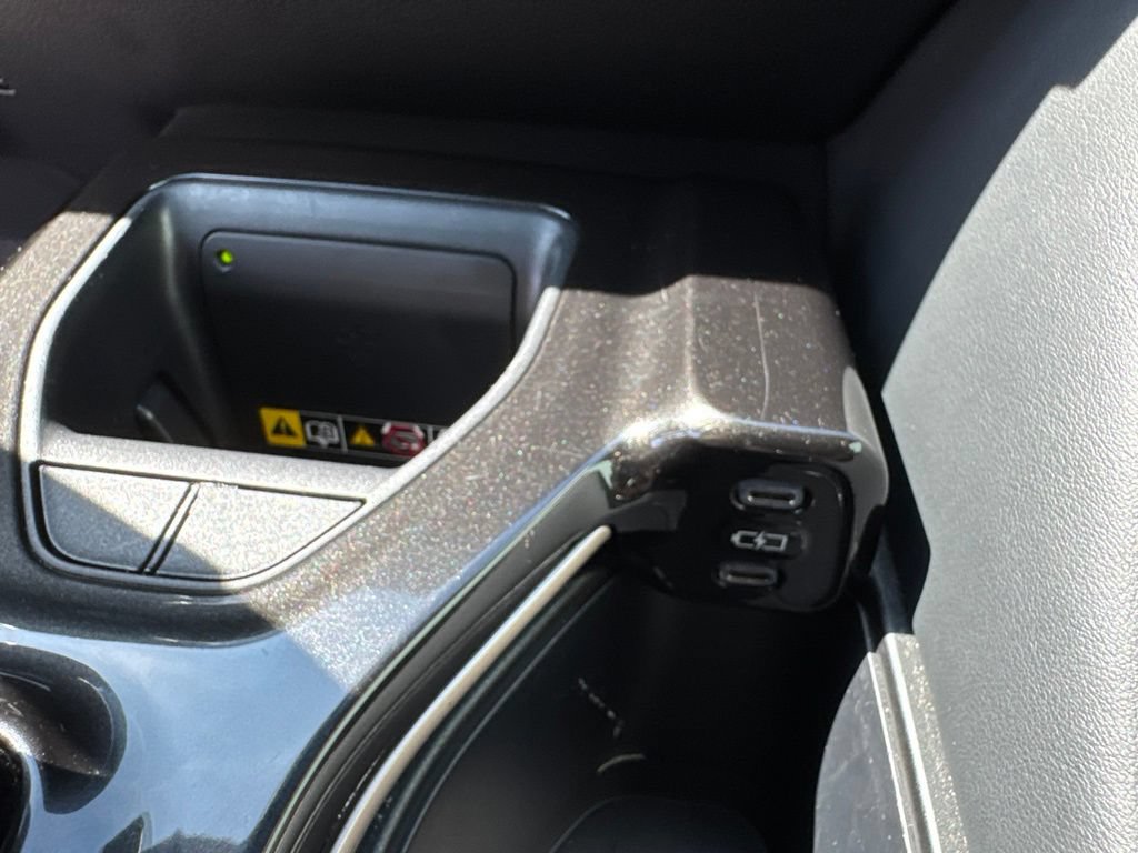 Used 2024 Toyota Crown AWD/4WD image 25
