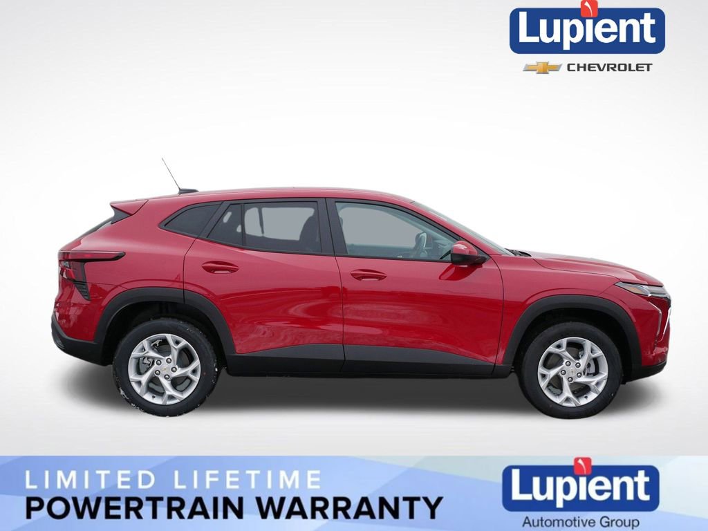 New 2026 Chevrolet Trax LS w/ LS Convenience Package image 2