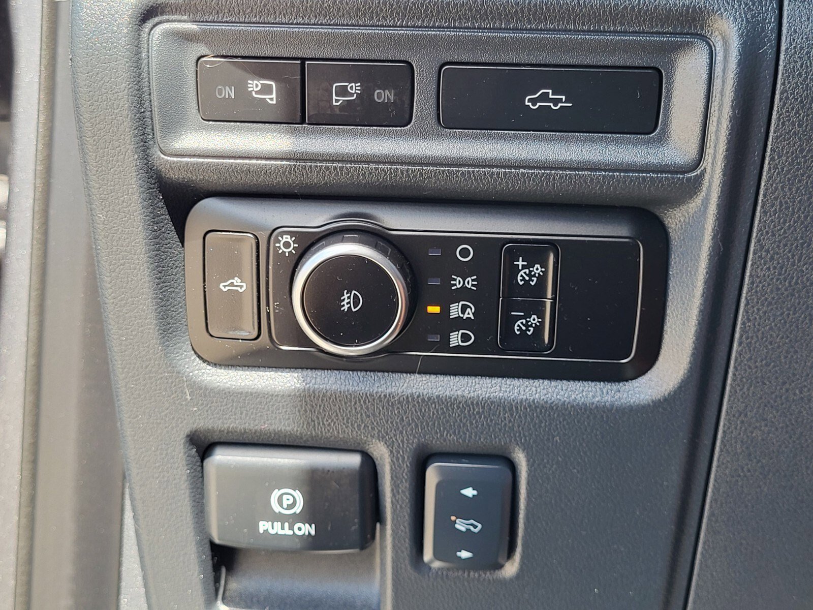 Certified 2023 Ford F150 Lariat w/ Equipment Group 502A High image 24