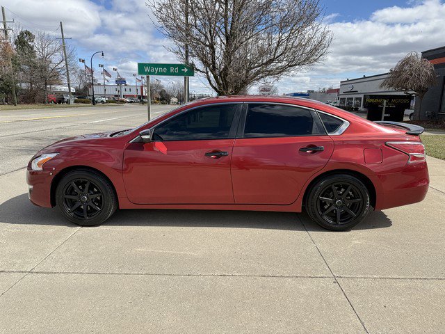 Used 2015 Nissan Altima 2.5 S w/ Power Driver Seat Package FWD image 8