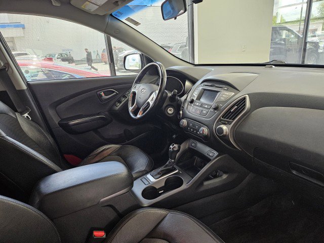 Used 2015 Hyundai Tucson SE FWD image 13