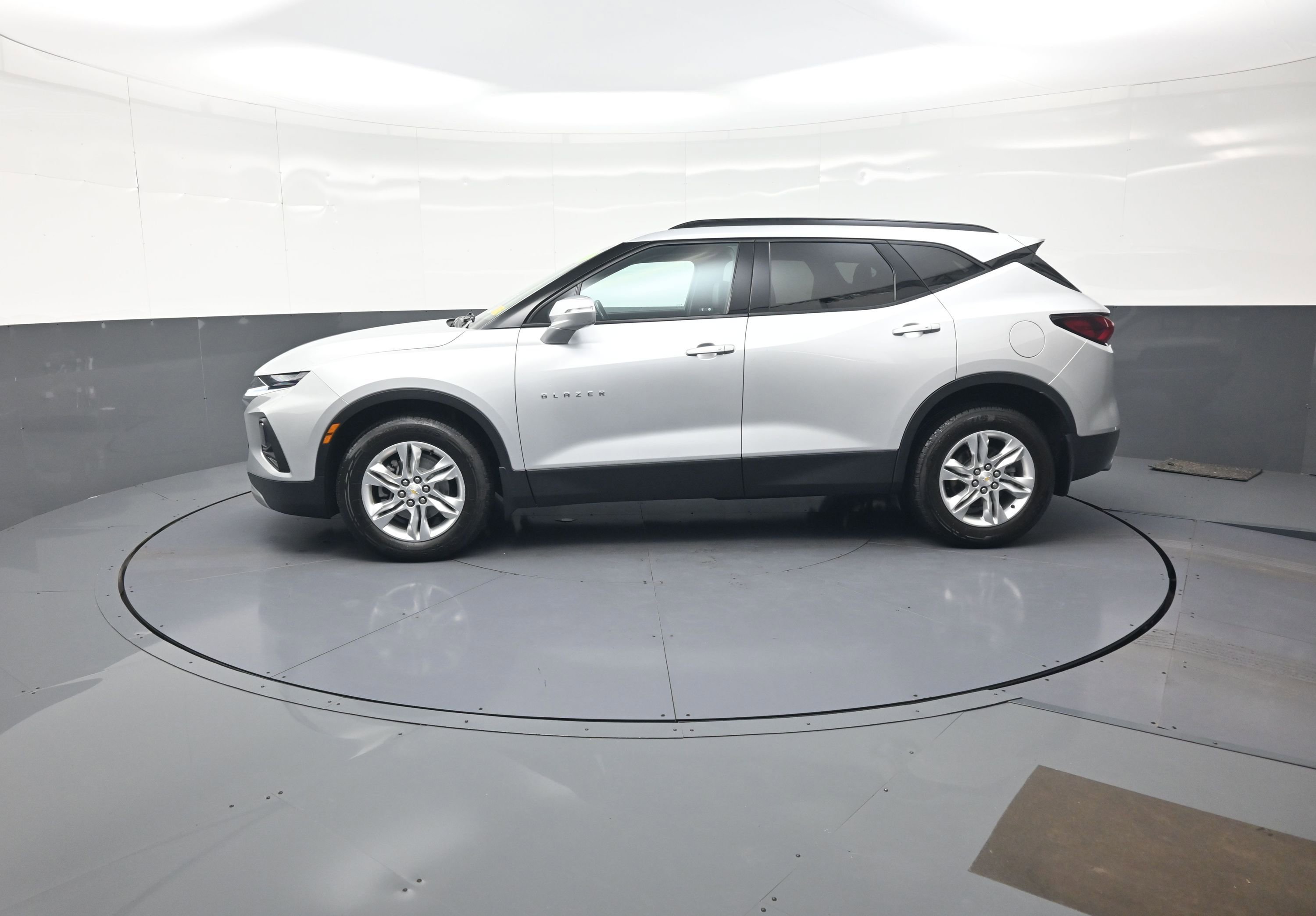 Used 2019 Chevrolet Blazer LT w/ LPO, Floor Liner Package AWD/4WD image 6