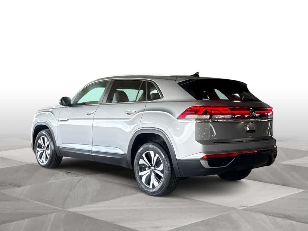 Used 2024 Volkswagen Atlas Cross Sport SE FWD image 6