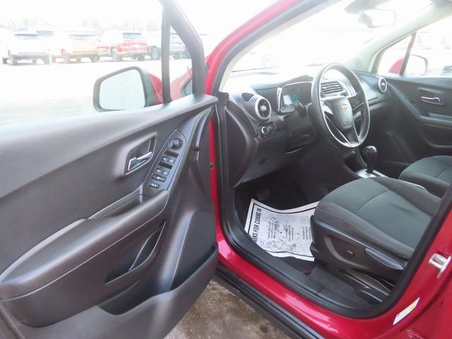 Used 2015 Chevrolet Trax LS image 15
