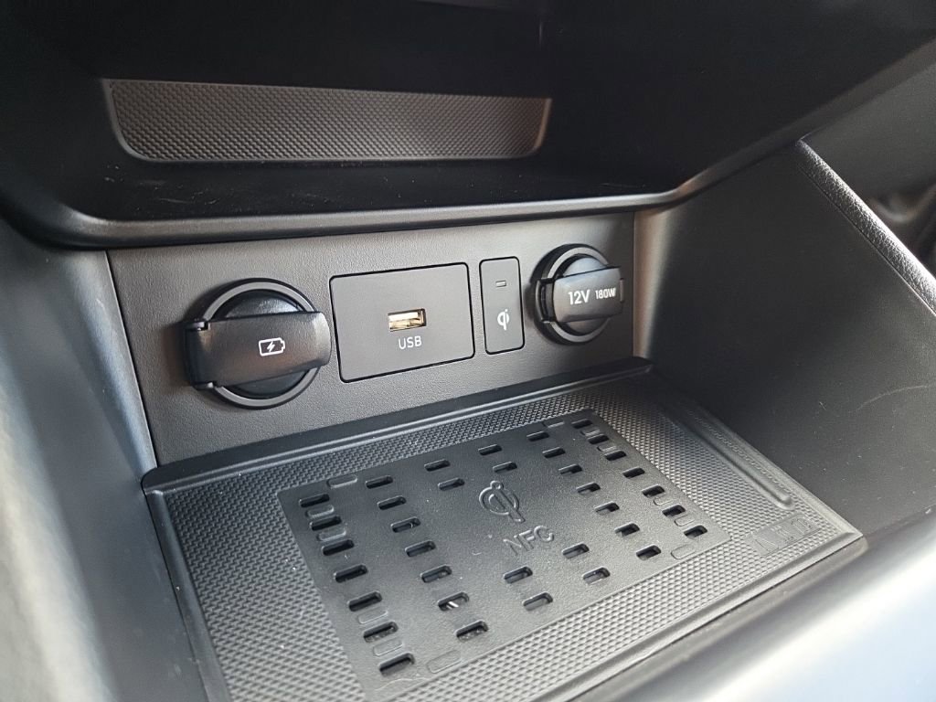 Used 2023 Hyundai Kona Limited w/ Cargo Package AWD/4WD image 40