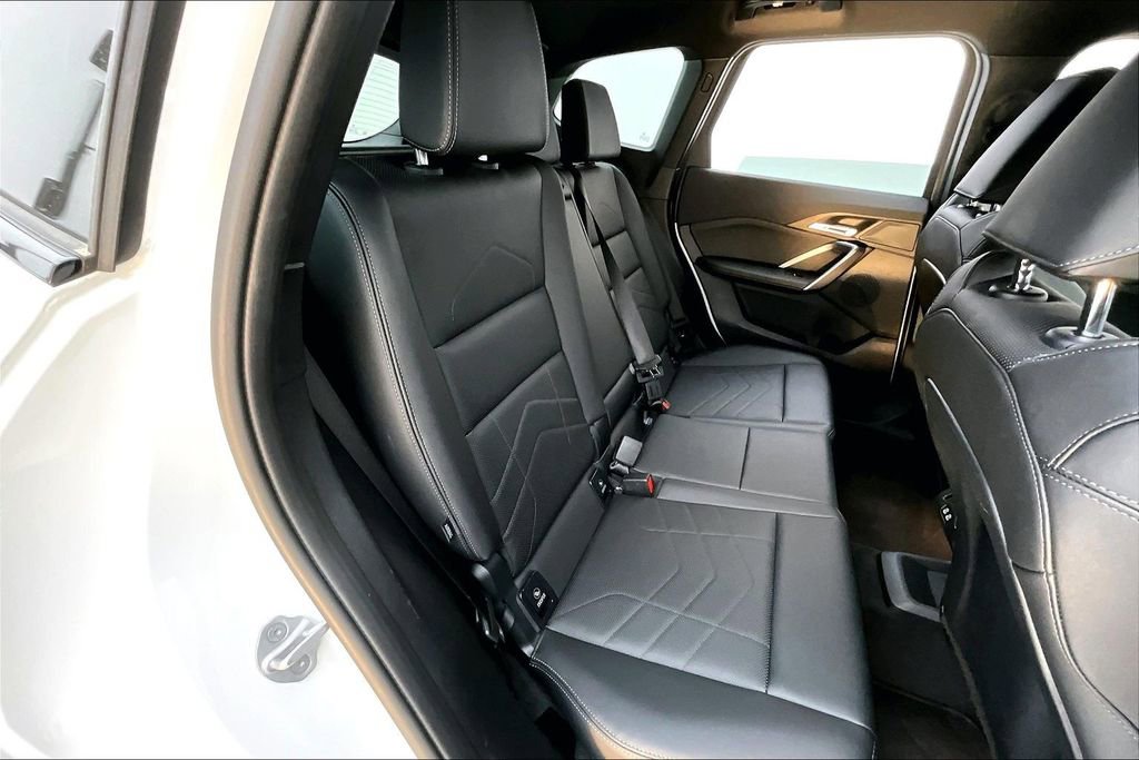 Used 2025 BMW X1 xDrive28i image 33