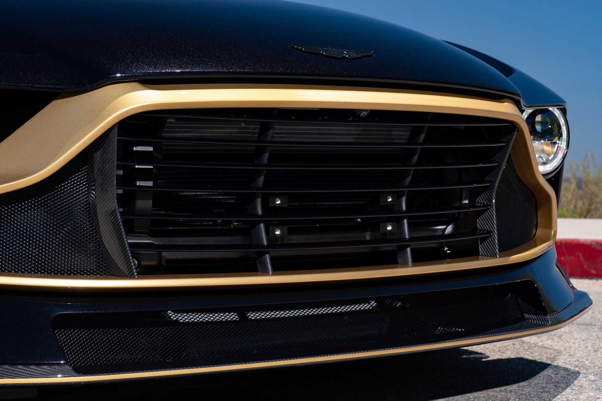 Used 2024 Aston Martin Valour image 6