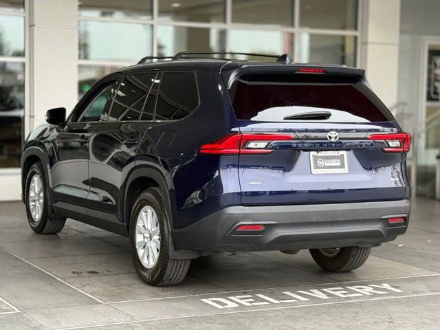 Certified 2024 Toyota Grand Highlander XLE image 13