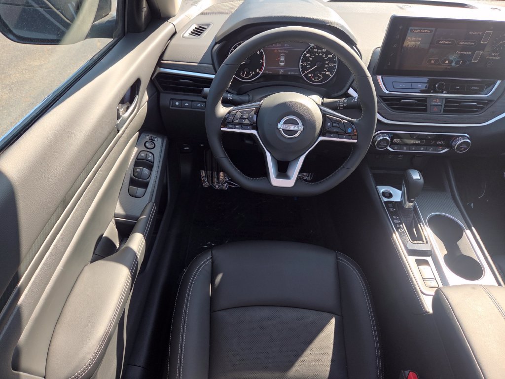 New 2026 Nissan Altima 2.5 SV FWD image 30