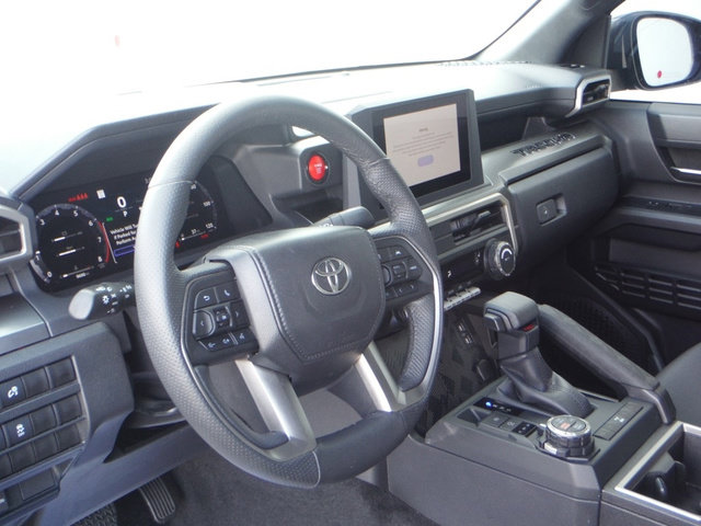 Used 2025 Toyota Tacoma TRD Off-Road AWD/4WD image 21