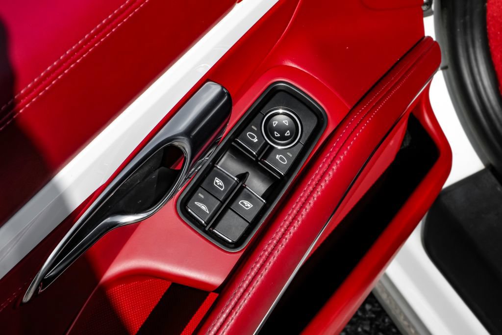 Used 2018 Porsche 911 Carrera RWD image 35