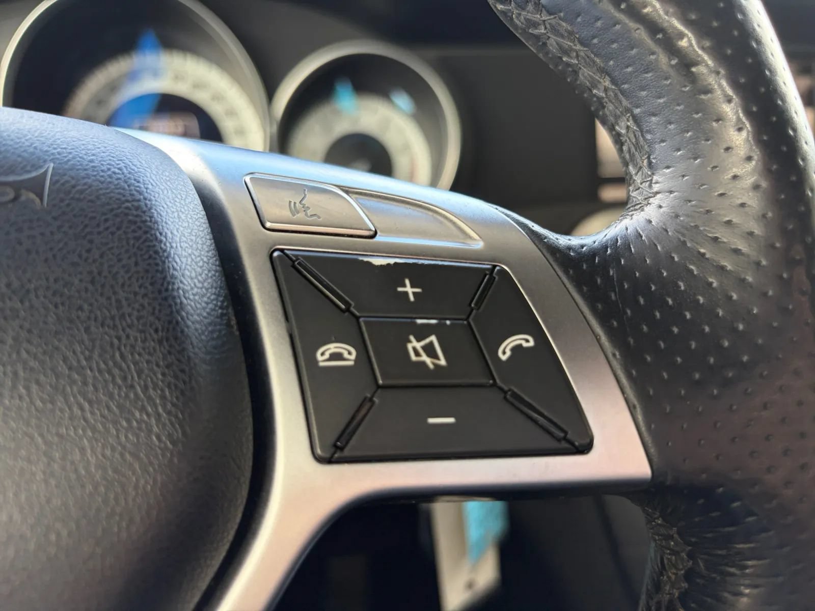 Used 2013 Mercedes-Benz C 300 4MATIC Sedan image 30