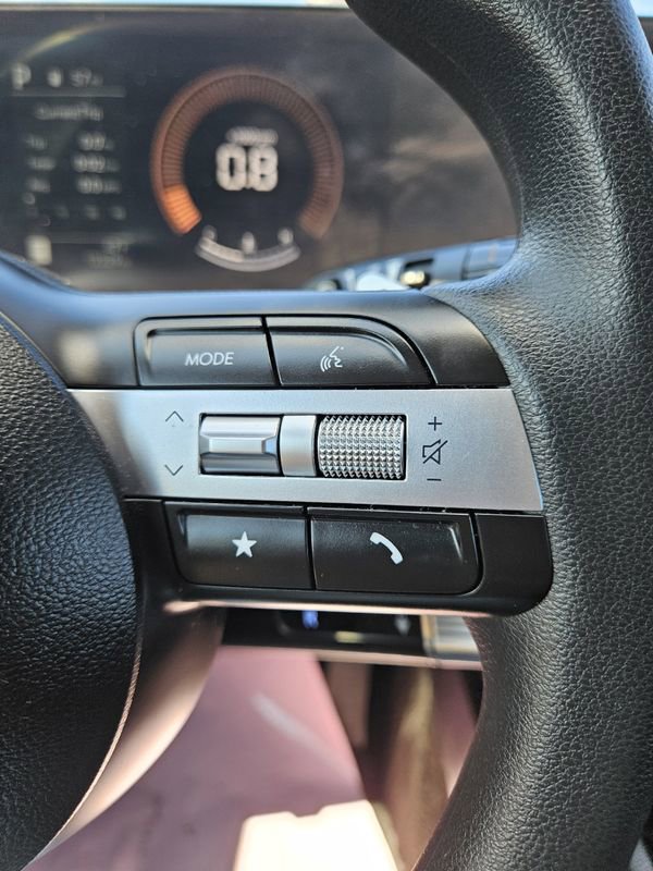 Used 2025 Hyundai Sonata SEL image 16