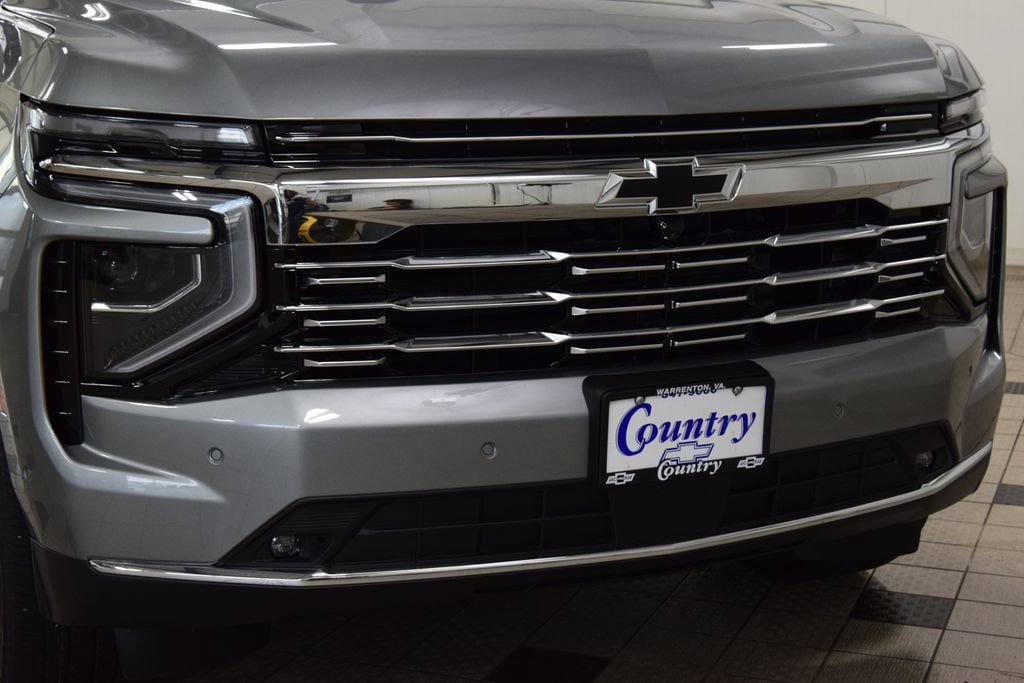 New 2026 Chevrolet Suburban Premier AWD/4WD image 13