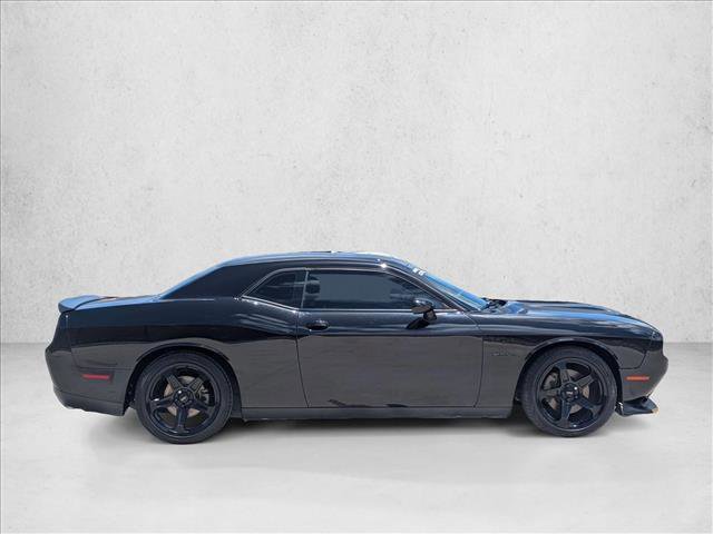 Used 2022 Dodge Challenger R/T w/ Blacktop Package RWD image 4