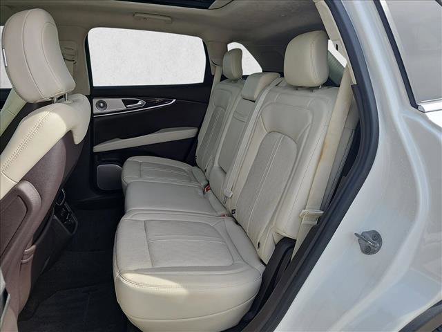 Used 2022 Lincoln Nautilus Black Label w/ Class II Trailer Tow Package image 9