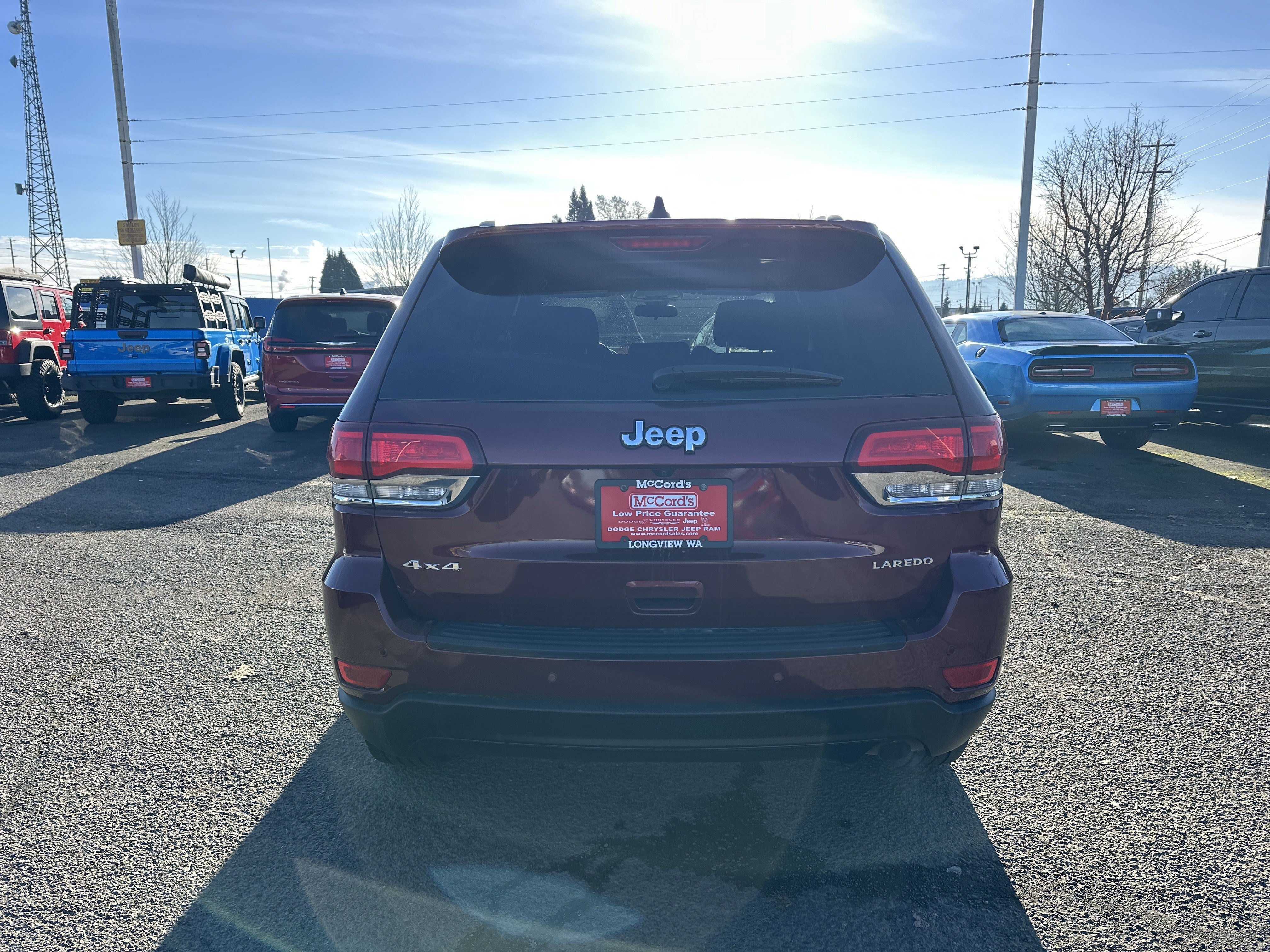 Used 2020 Jeep Grand Cherokee Laredo AWD/4WD image 4